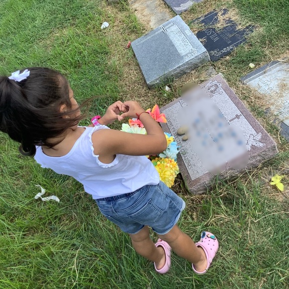 CHUCHII IS LIVE !! 🥰🩷 LIKE THIS TO BE NOTIFIED WHEN I GO LIVE!💫✨ - Picture 9 of 14